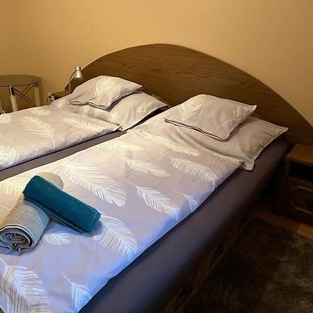 Rehab Apartment Heviz Bagian luar foto